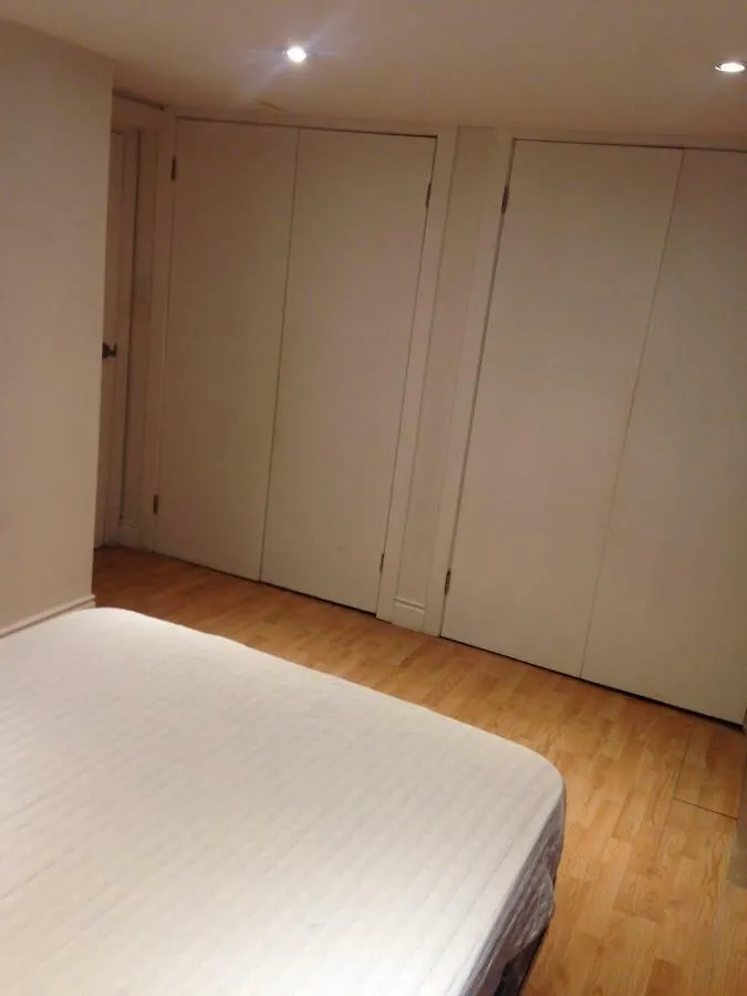 Πανσιόν Oakwood Guesthouse Τορόντο Καναδάς