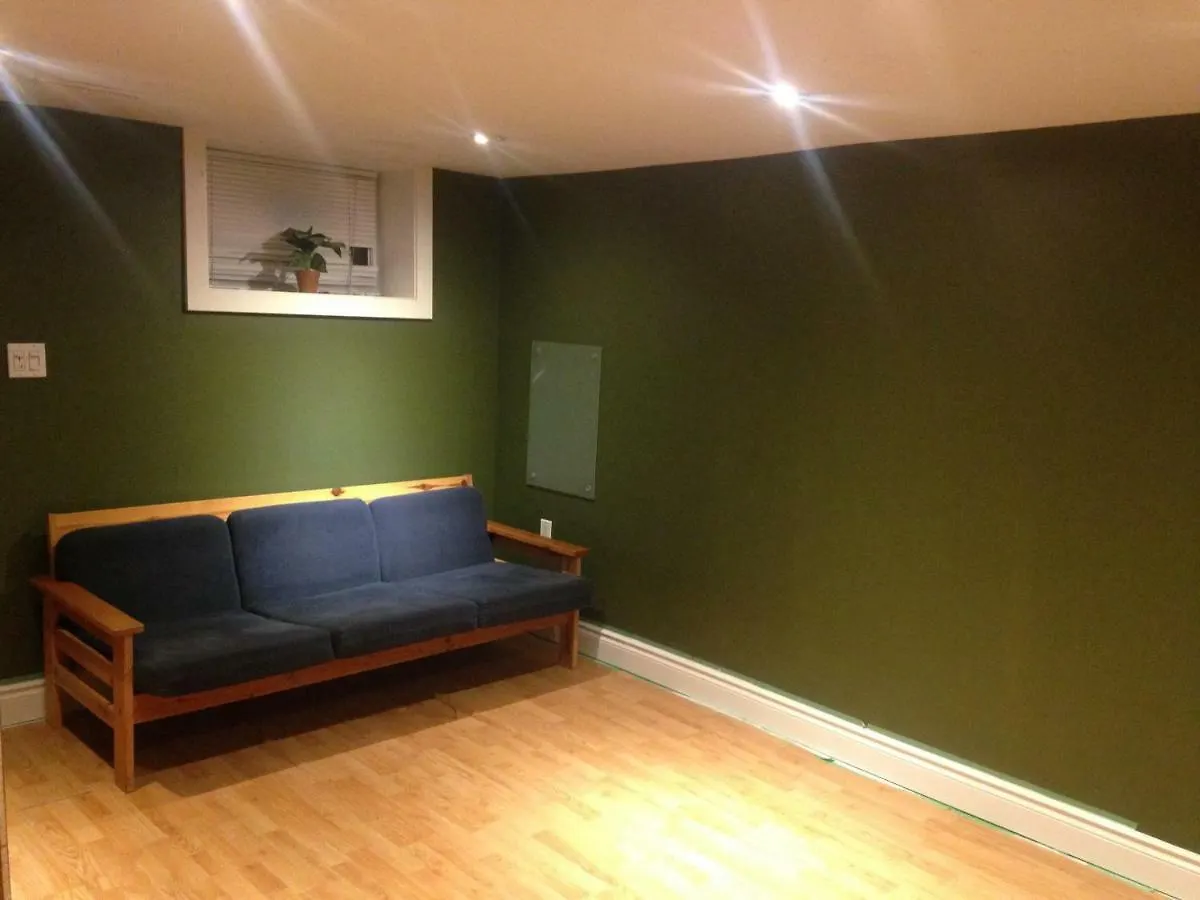 Oakwood Guesthouse Toronto